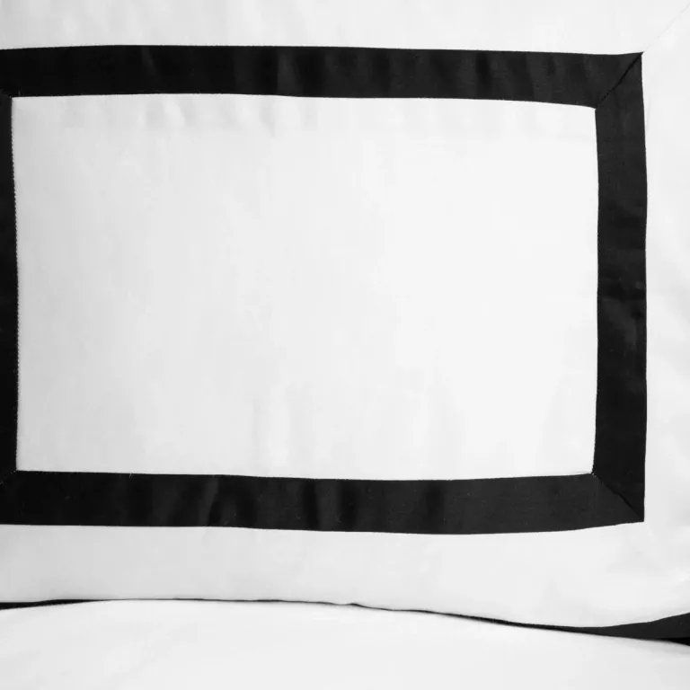 HOMLA ORYGINALNA POŚCIEL CARNIVAL SATYNOWA BIAŁO CZARNA 220X200 + 2X 50X60