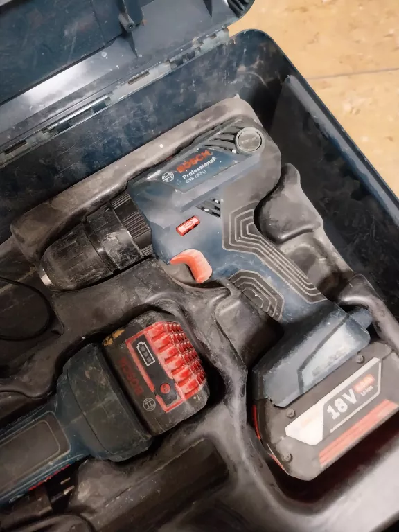 BOSCH PROFESSIONAL ZESTAW NARZĘDZI AKUMULATORO GWS 180-LI