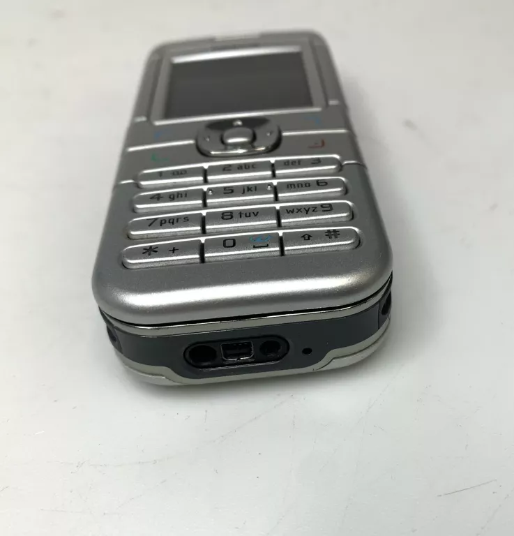 TELEFON NOKIA 6030