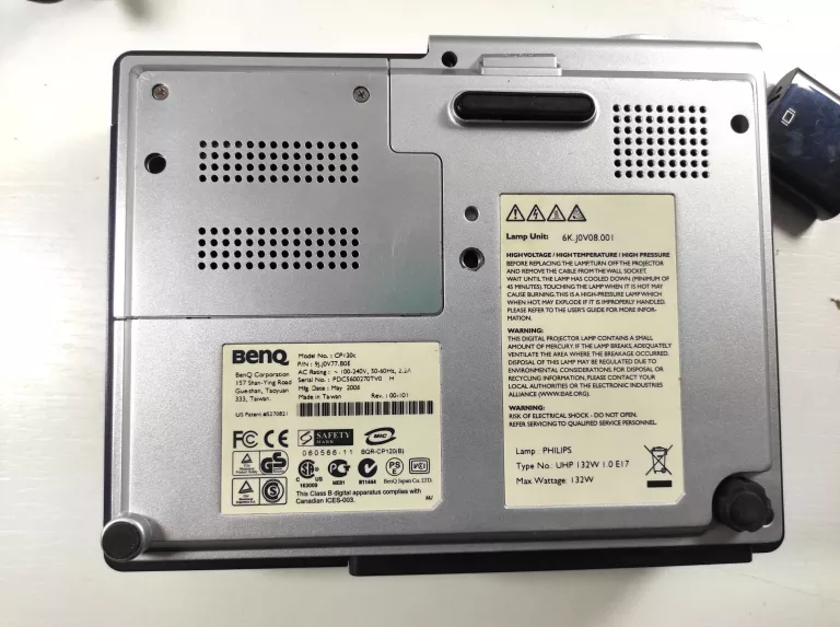 PROJEKTOR BENQ CP120C + PRZEJSCIÓWKI I FUTERAL