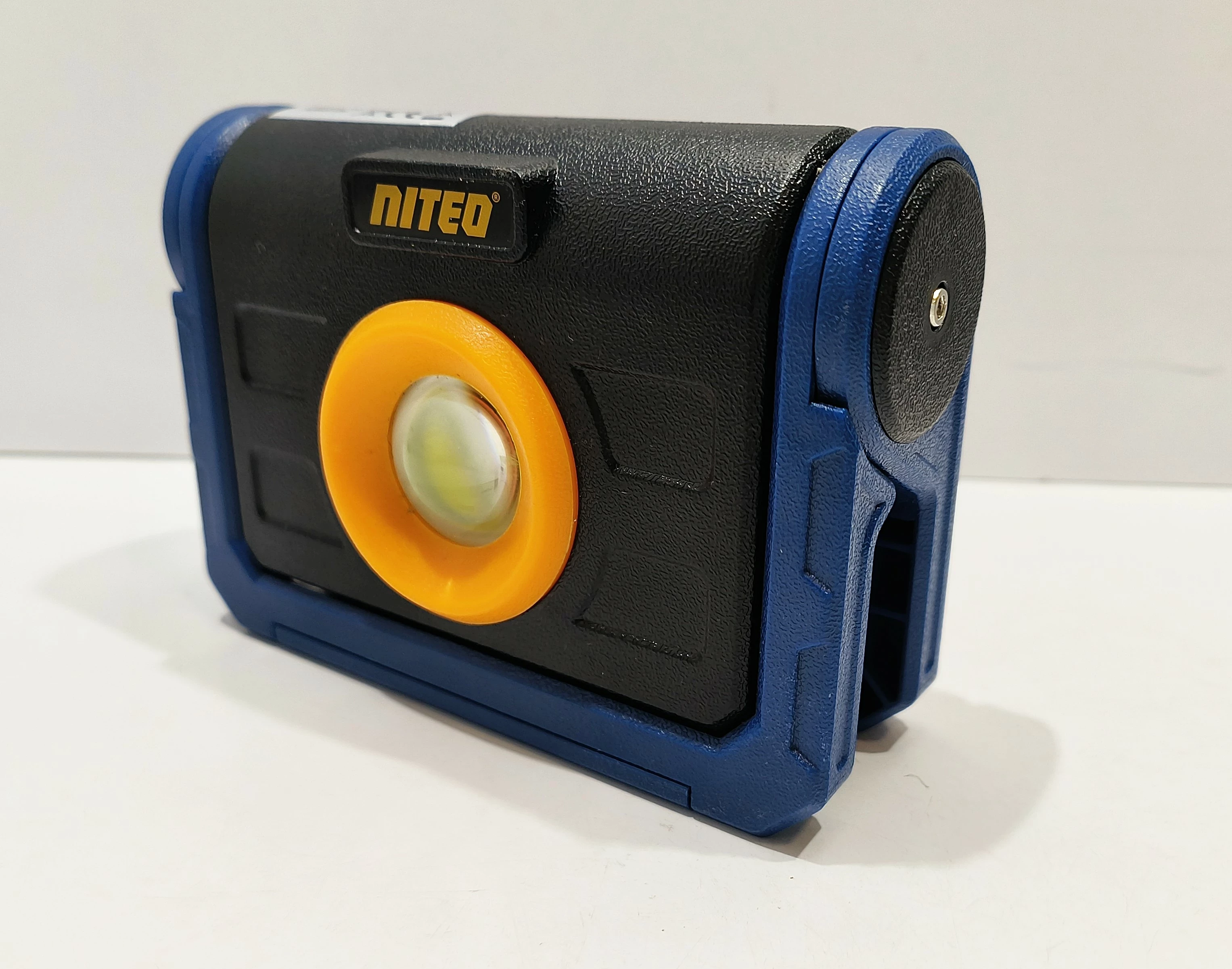 latarka-nited-pojm250100-wl-b-stan-11323-2