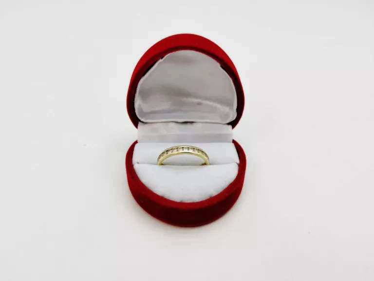 ZŁOTY PIERŚCIONEK Z CYRKONIAMI 585/2,44G/R.15