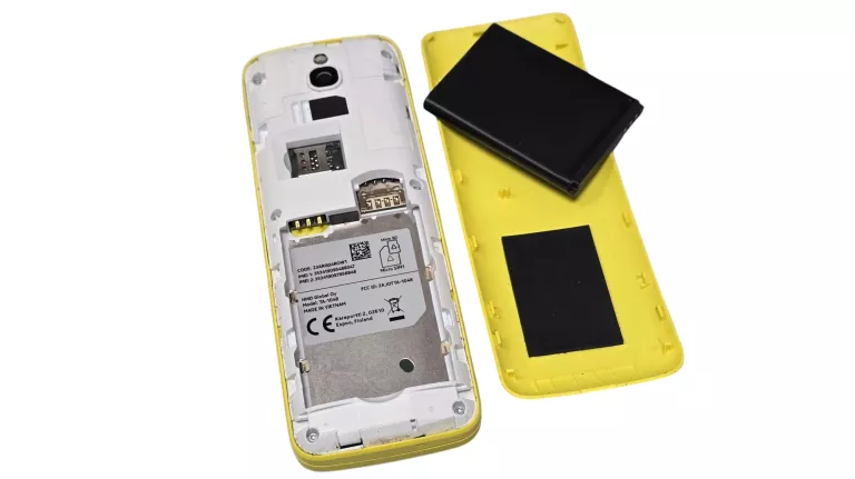 TELEFON NOKIA 8110 TA-1048 512MB/4GB ŻÓŁTY