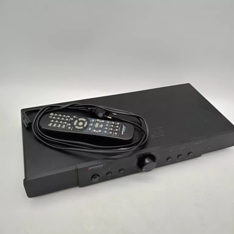 PRZEDWZMACNIACZ ADVANCE ACOUSTIC MPP 202 + PILOT