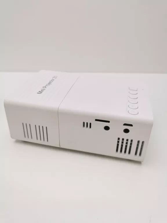 PRZENOŚNY MINI PROJEKTOR Z1 Z ZASILACZEM I PILOTEM