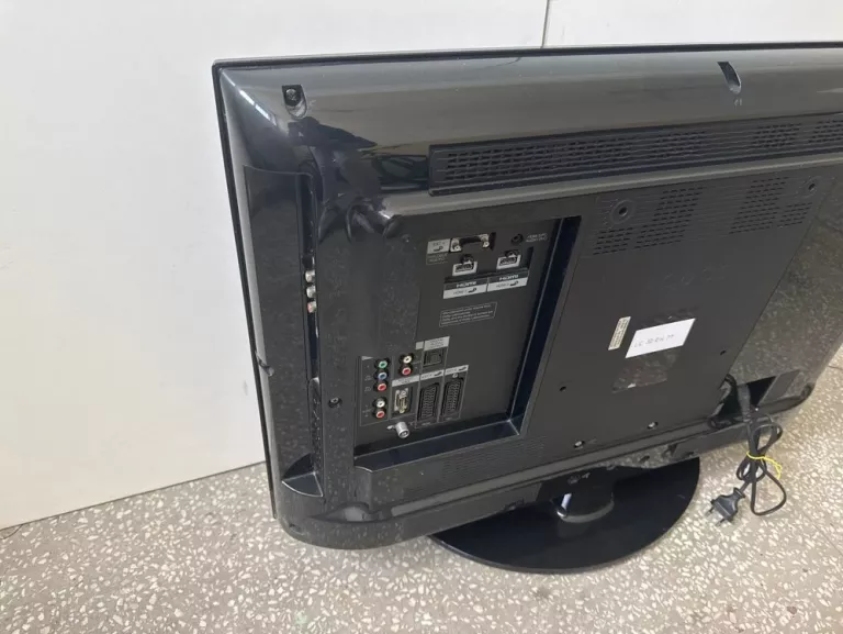 TELEWIZOR SHARP LC-32DH77EV FULL HD 32" OPIS