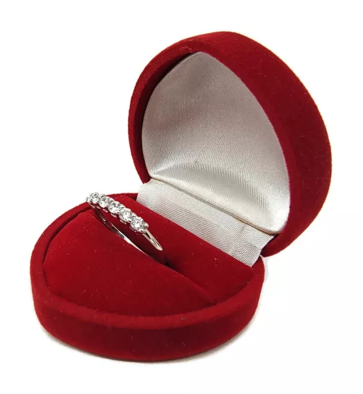 delikatny-srebrny-pierscionek-z-cyrkoniami-r15-rodzaj-2205-16