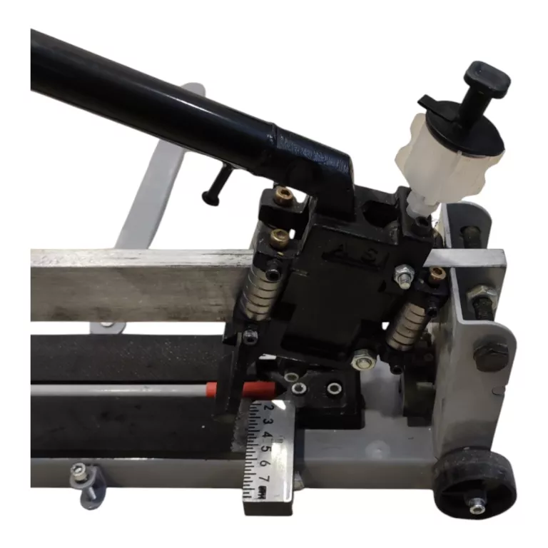 BESTEN MASZYNA / GILOTYNA DO CIĘCIA PŁYTEK Z LASEREM 1200MM BE-2537