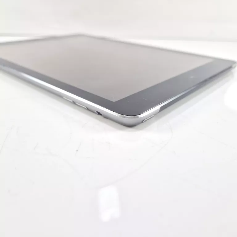 TABLET APPLE IPAD AIR 9,7" A1475 LTE 1 GB / 16 GB