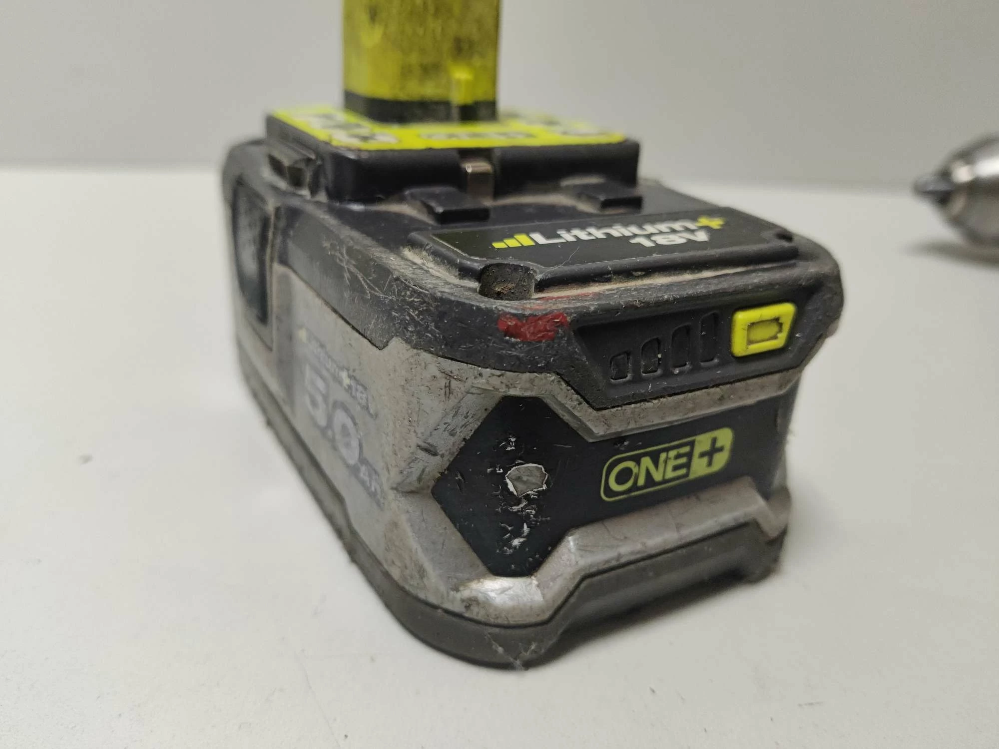 wkretarka-ryobi-r18pd7-aku-5ah-stan-11323-2