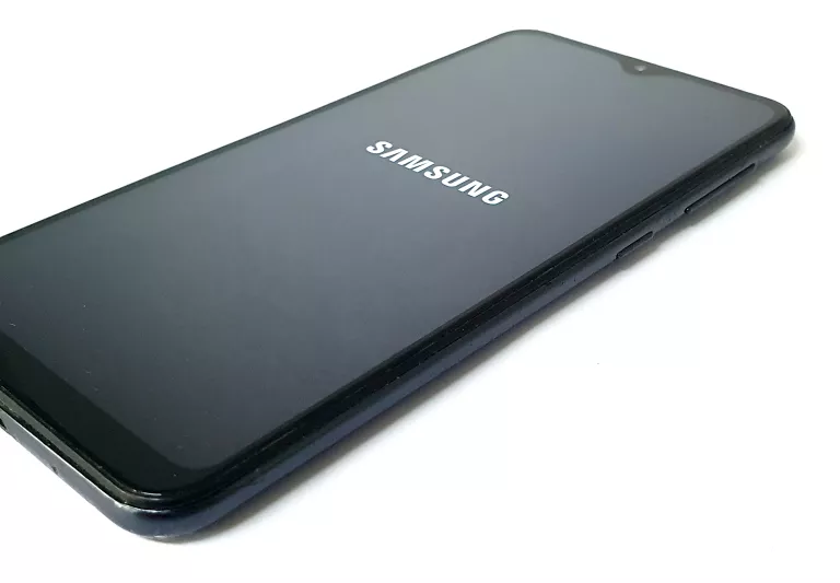 TELEFON SAMSUNG GALAXY A10 2/32GB CZARNY