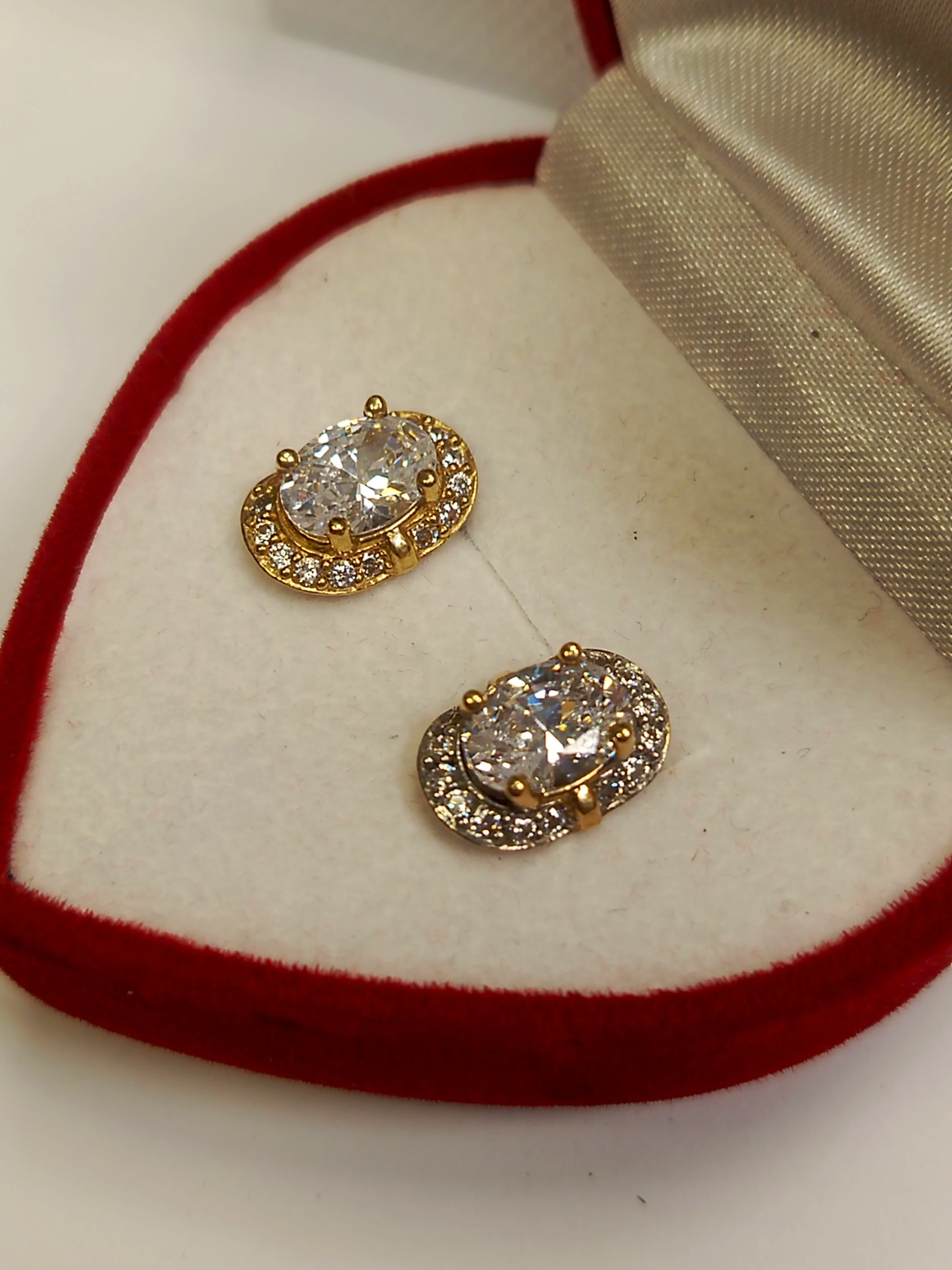 zlote-kolczyki-585-14k-sztyft-331g-cyrkonie-kosciuszki-4-jaslo-tsc2-sj