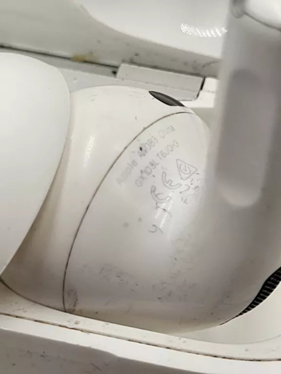 ORYGINALNE SŁUCHAWKI BEZPRZEWODOWE DOKANAŁOWE APPLE AIRPODS PRO GEN 1