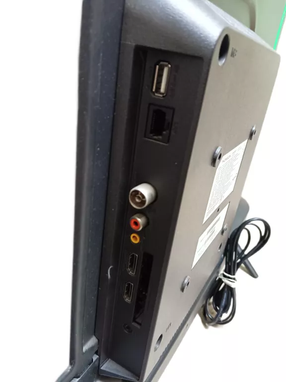 TELEWIZOR THOMSON 32HD3301 32" BRAK PILOTA