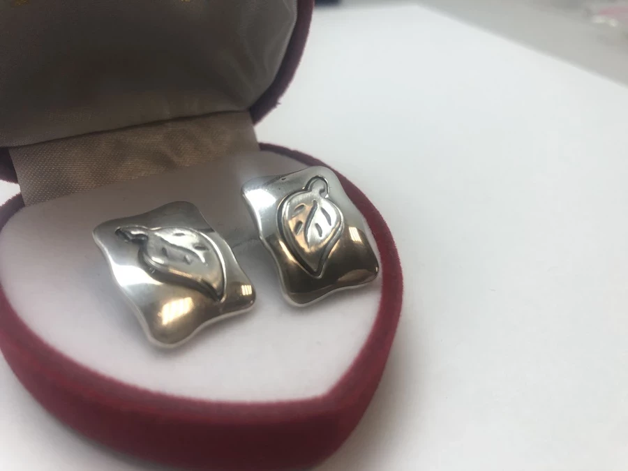 925-srebrne-kolczyki-kwadratowe-listki-617g-3-maja-36-lokal-b-zabrze-sj