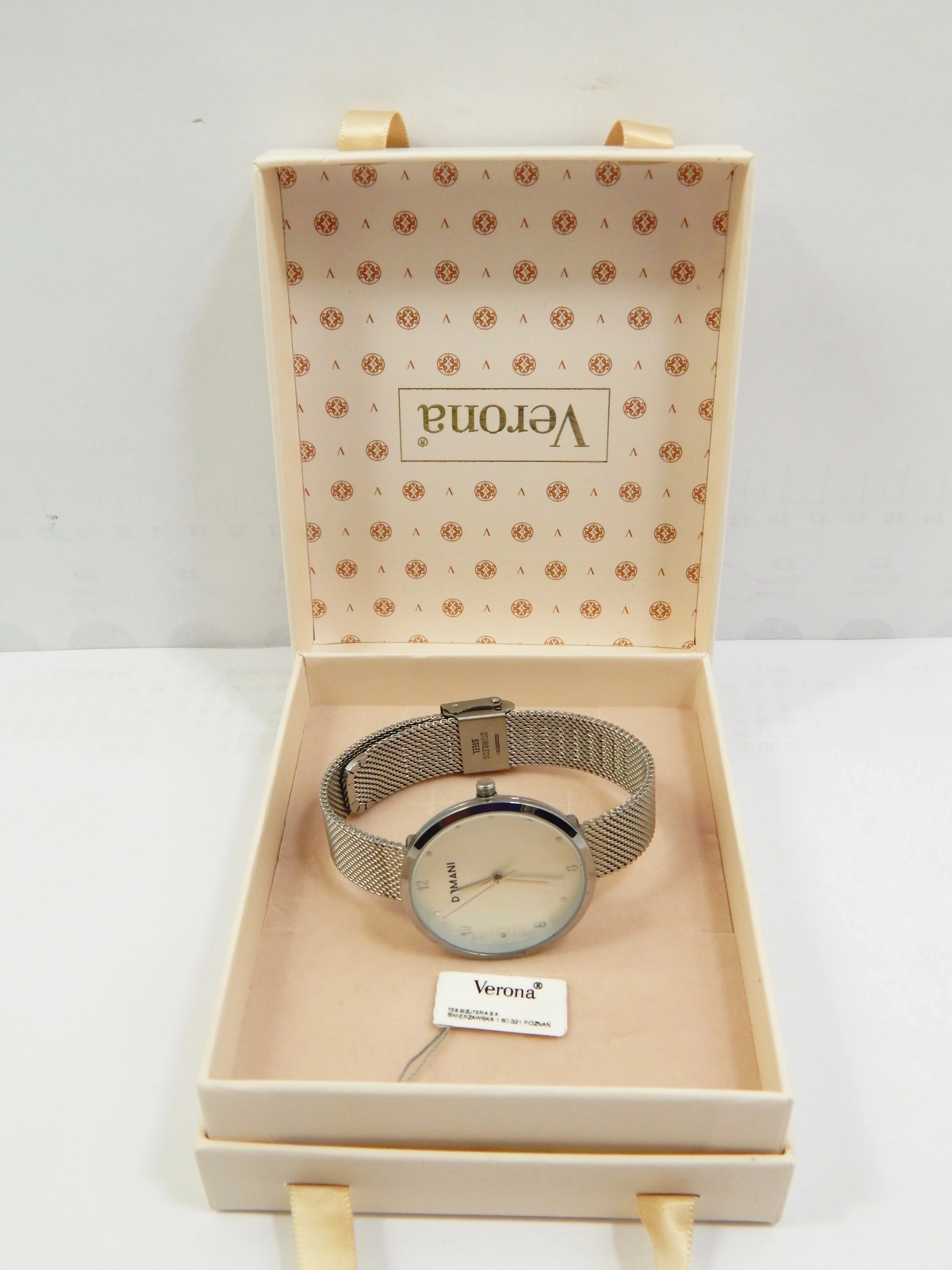 elegancki-zegarek-damski-domani-chrusciela-17-warszawa-dz-matuszewicz-spj