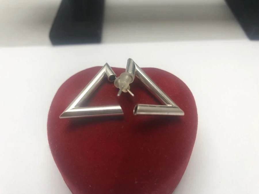 925-srebrne-kolczyki-trojkaty-410g-ean-gtin-5905072818223