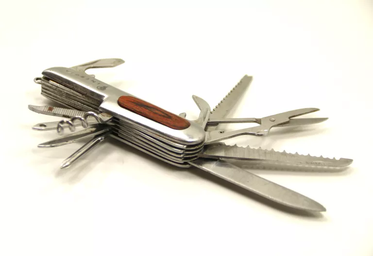 MULTITOOL SCYZORYK INERGIA