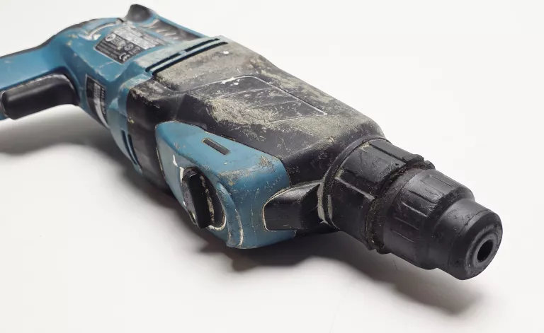 MŁOTOWIERTARKA MAKITA HR2630 SDS PLUS 2,4J 800W