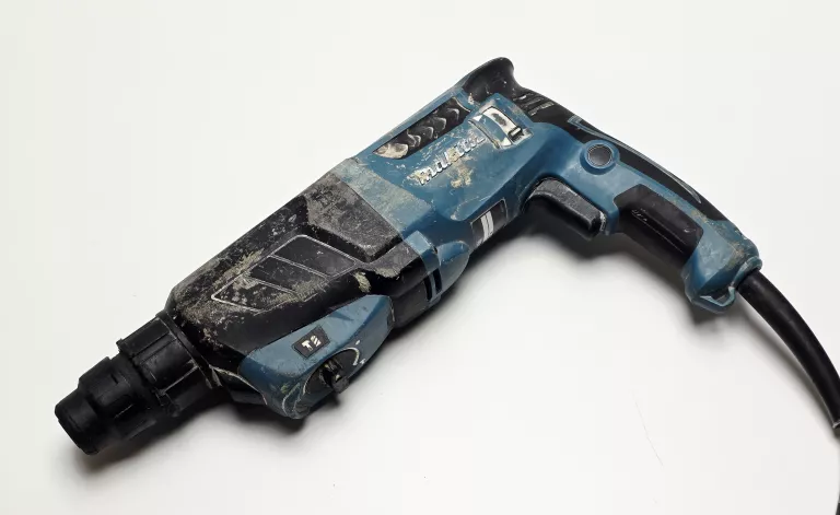 MŁOTOWIERTARKA MAKITA HR2630 SDS PLUS 2,4J 800W