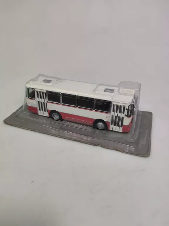 MODEL AUTOSAN H9-35 KULTOWE AUTOBUSY PRL-U 1/72