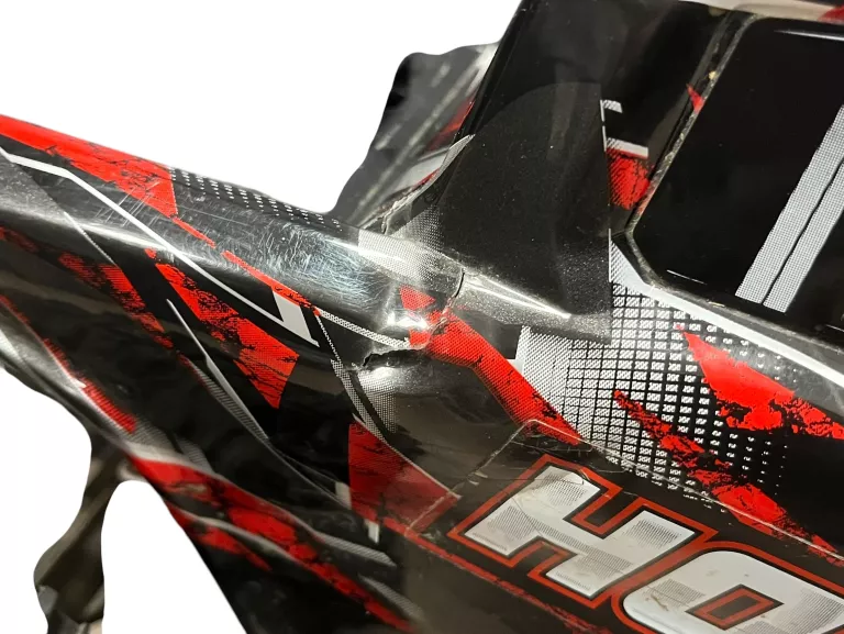 STEROWANY SAMOCHÓD TRAXXAS HOSS 4X4 VXL + AKCESORIA