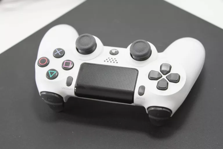 KONSOLA SONY PLAYSTATION 4 SLIM 1 TB