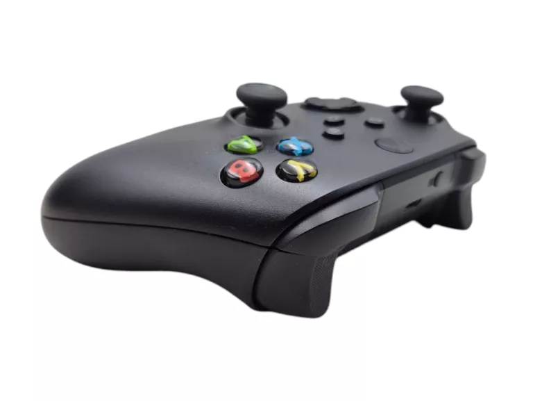 KONSOLA MICROSOFT XBOX SERIES X 1 TB + 2X PAD + 4X GRA