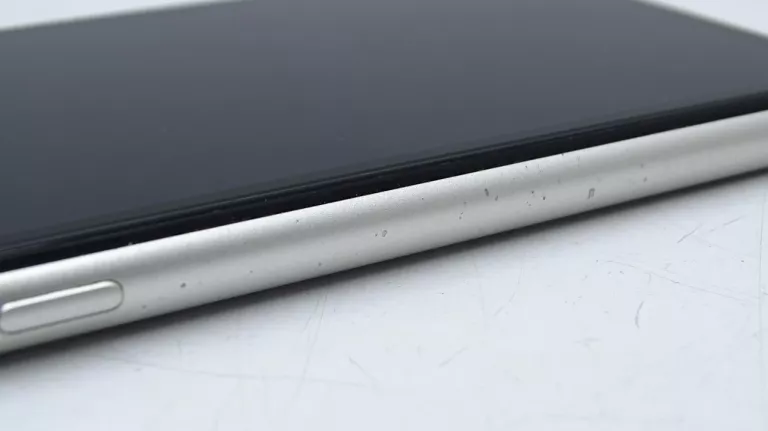 telefon-iphone-11-64gb-bat-80-wady-sprawny-typ-202685-212929