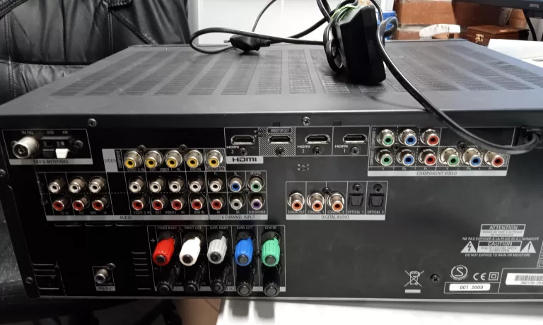 AMPLITUNER HARMAN KARDON AVR 132  PILOT
