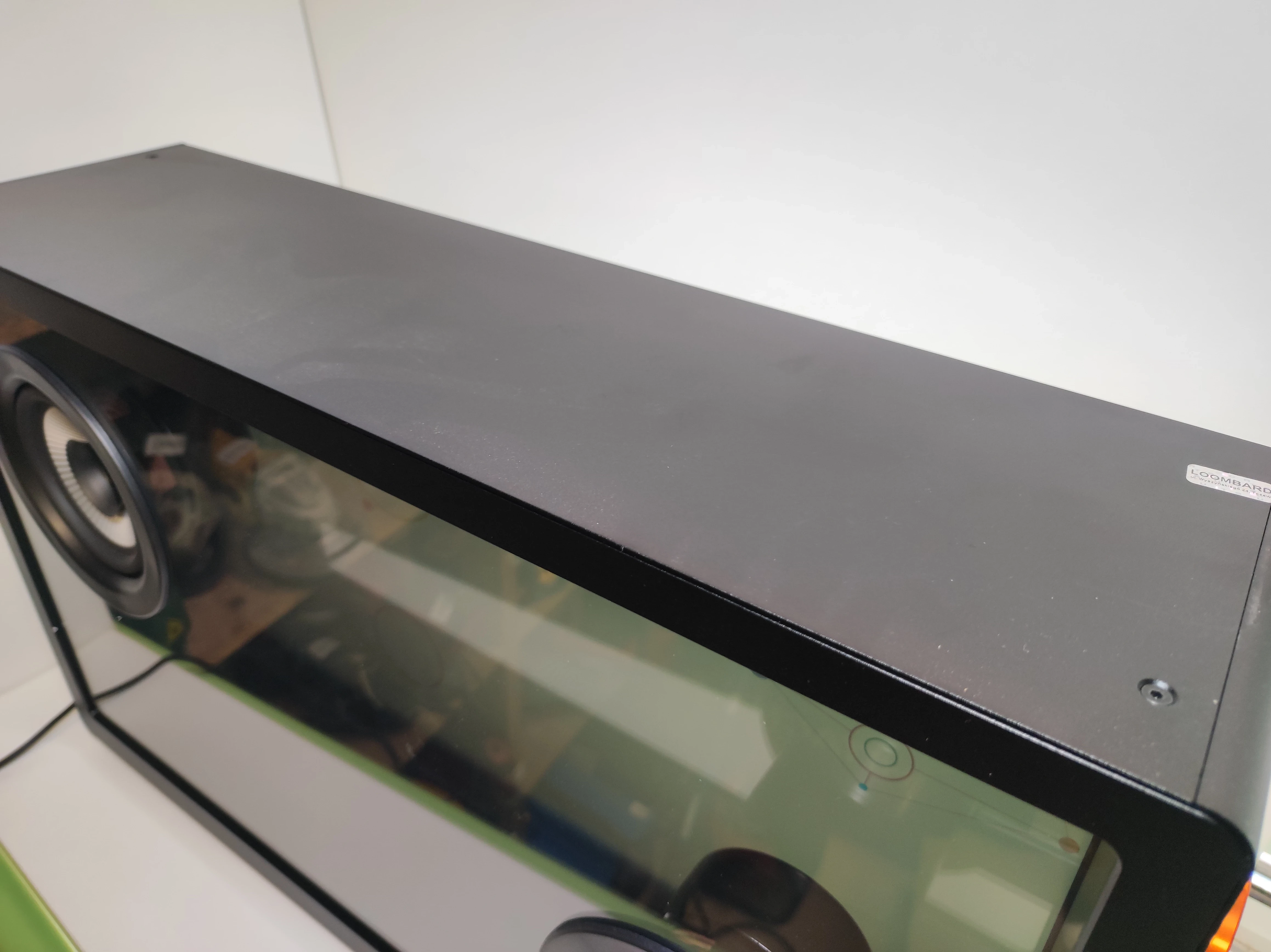 glosnik-z-ekranem-morror-art-okazja-moc-1