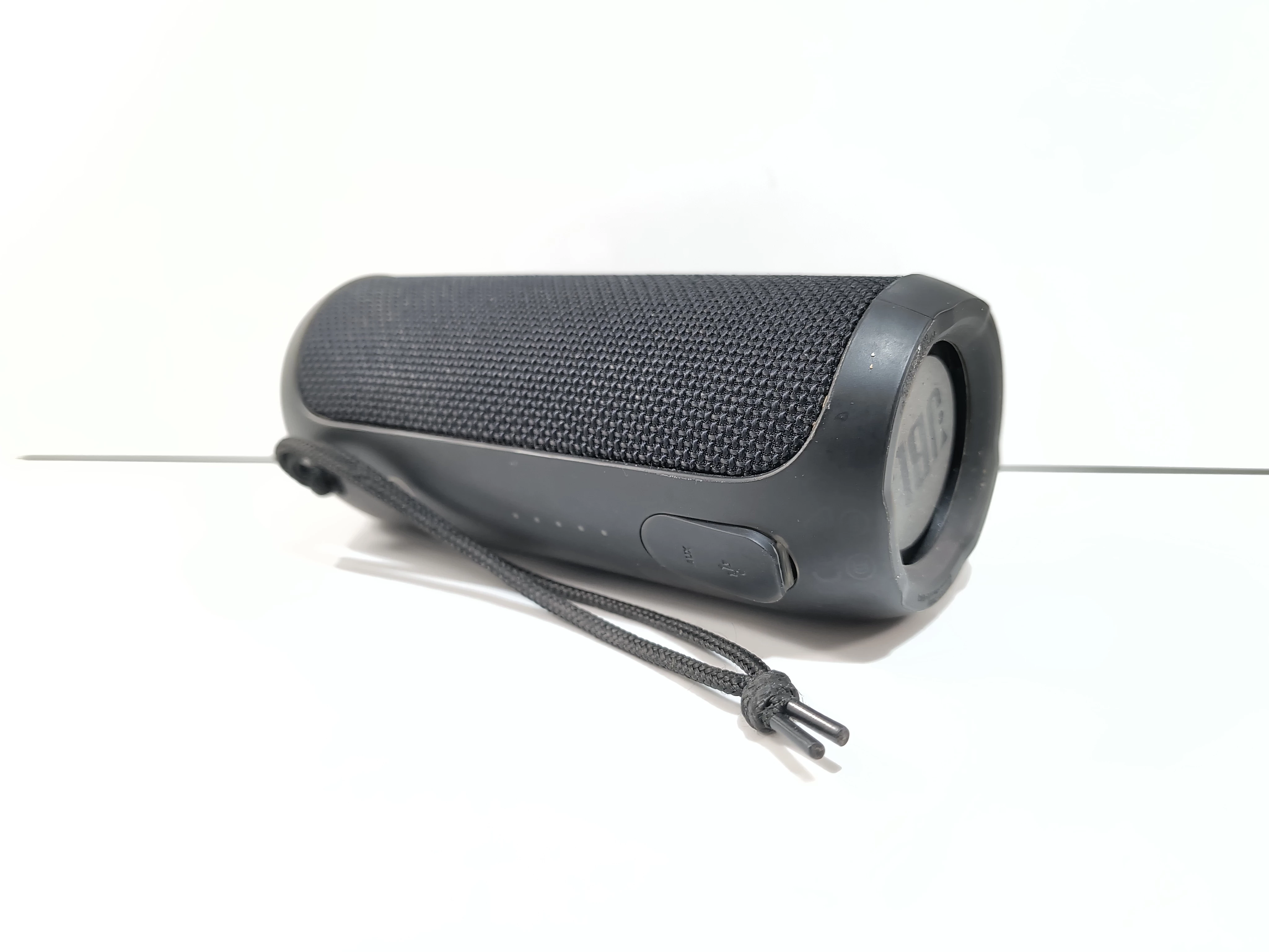 glosnik-przenosny-jbl-flip-3-czarny-16-w-moc-1600