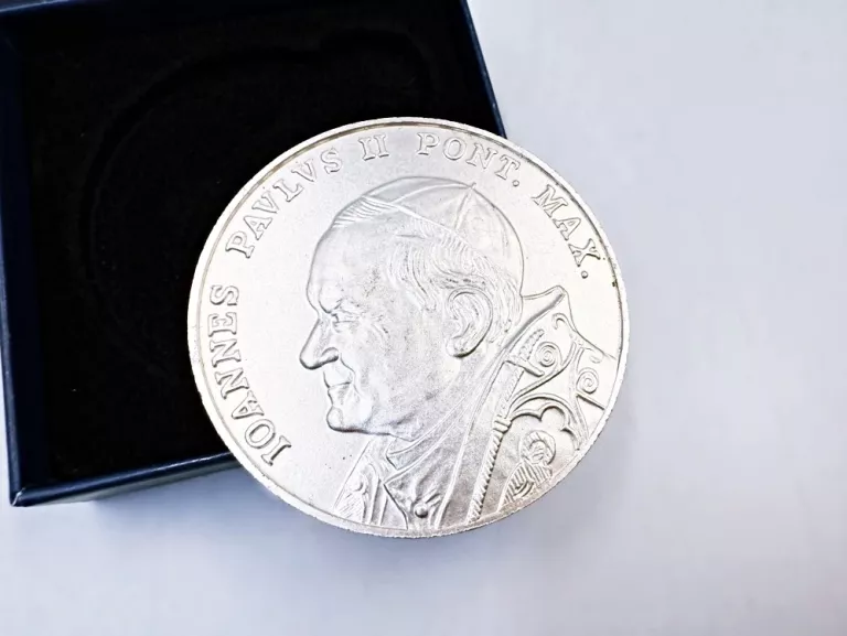 MEDAL PAMIĄTKOWY - JAN PAWEŁ II- EDITIONS ATLAS COLLECTIONS 7 427 009