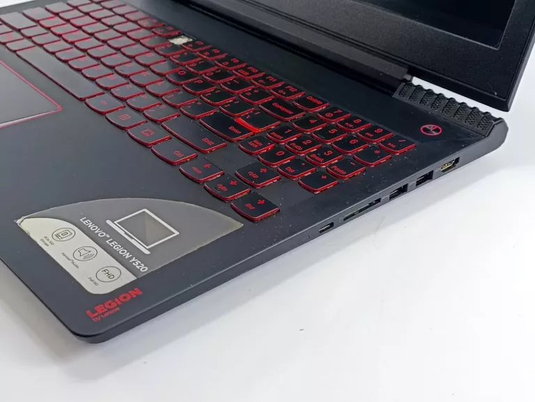 LAPTOP LENOVO LEGION Y520-15IKBN 15,6 " INTEL CORE I7 8 GB / 512 GB