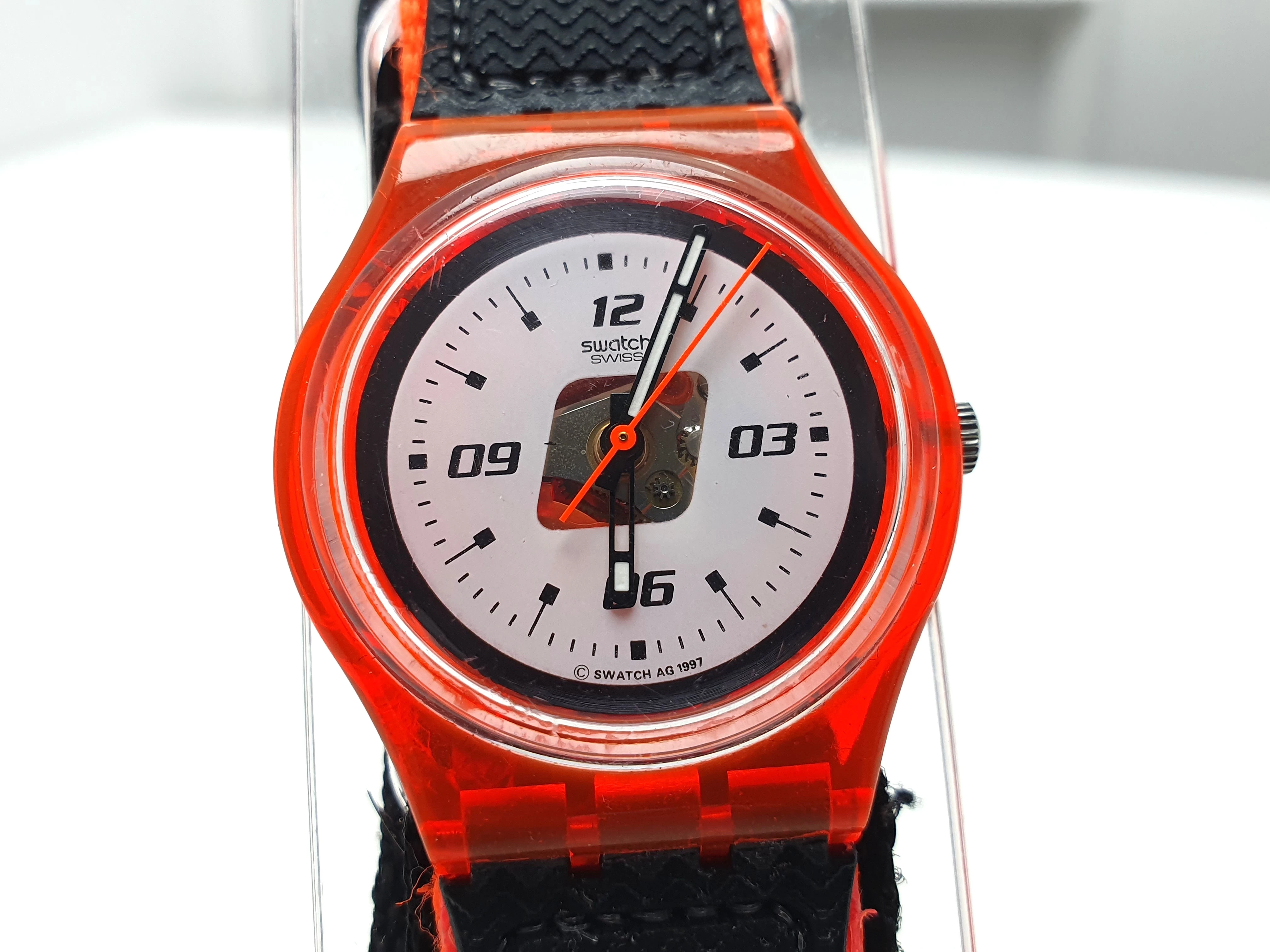 zegarek-swatch-swiss-material-paska-129219-225910