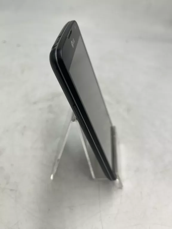 TELEFON LG L90 SOLO