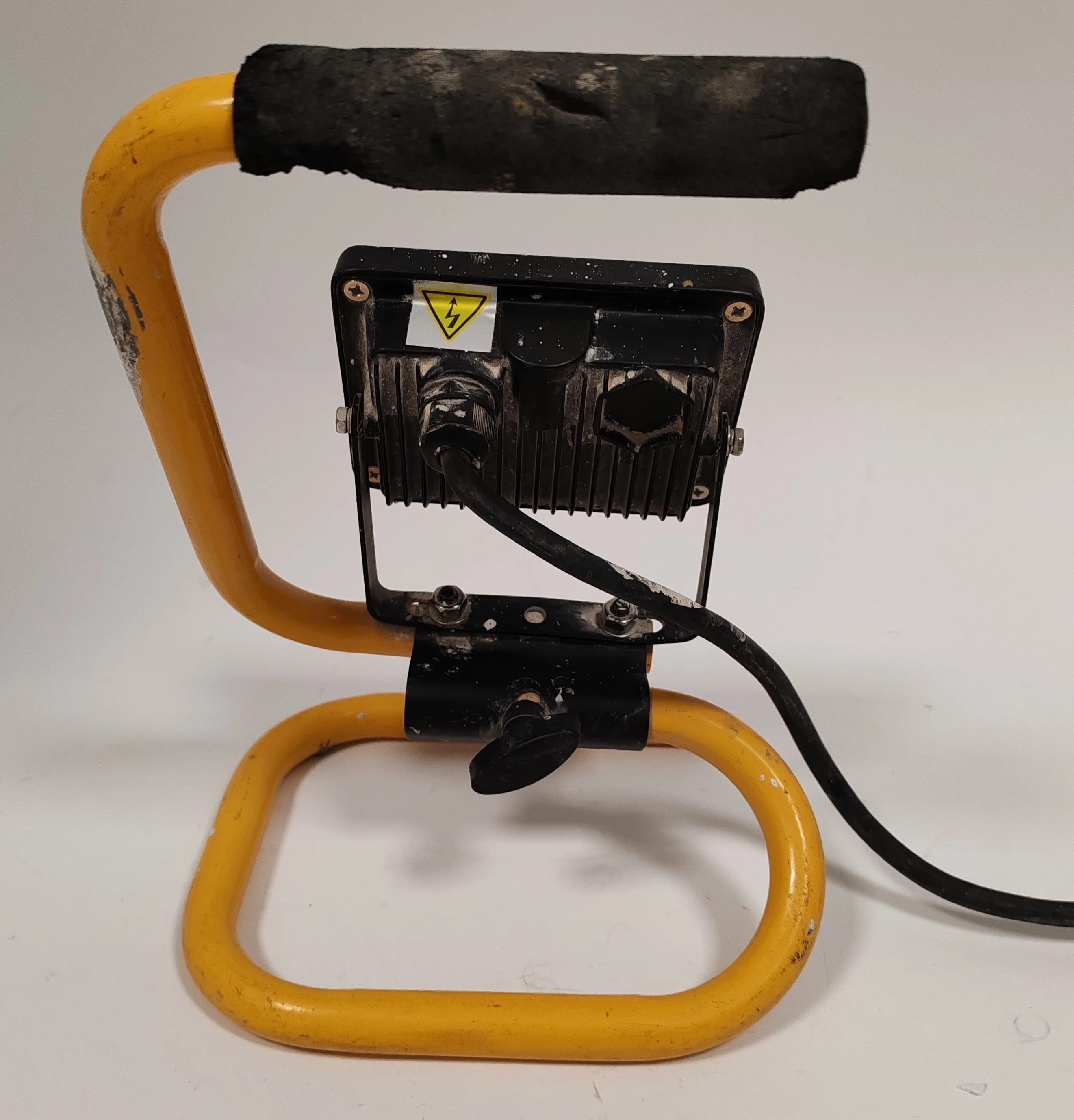 lampa-warsztatowa-dedra-l1060-1-10w-jasnosc-750