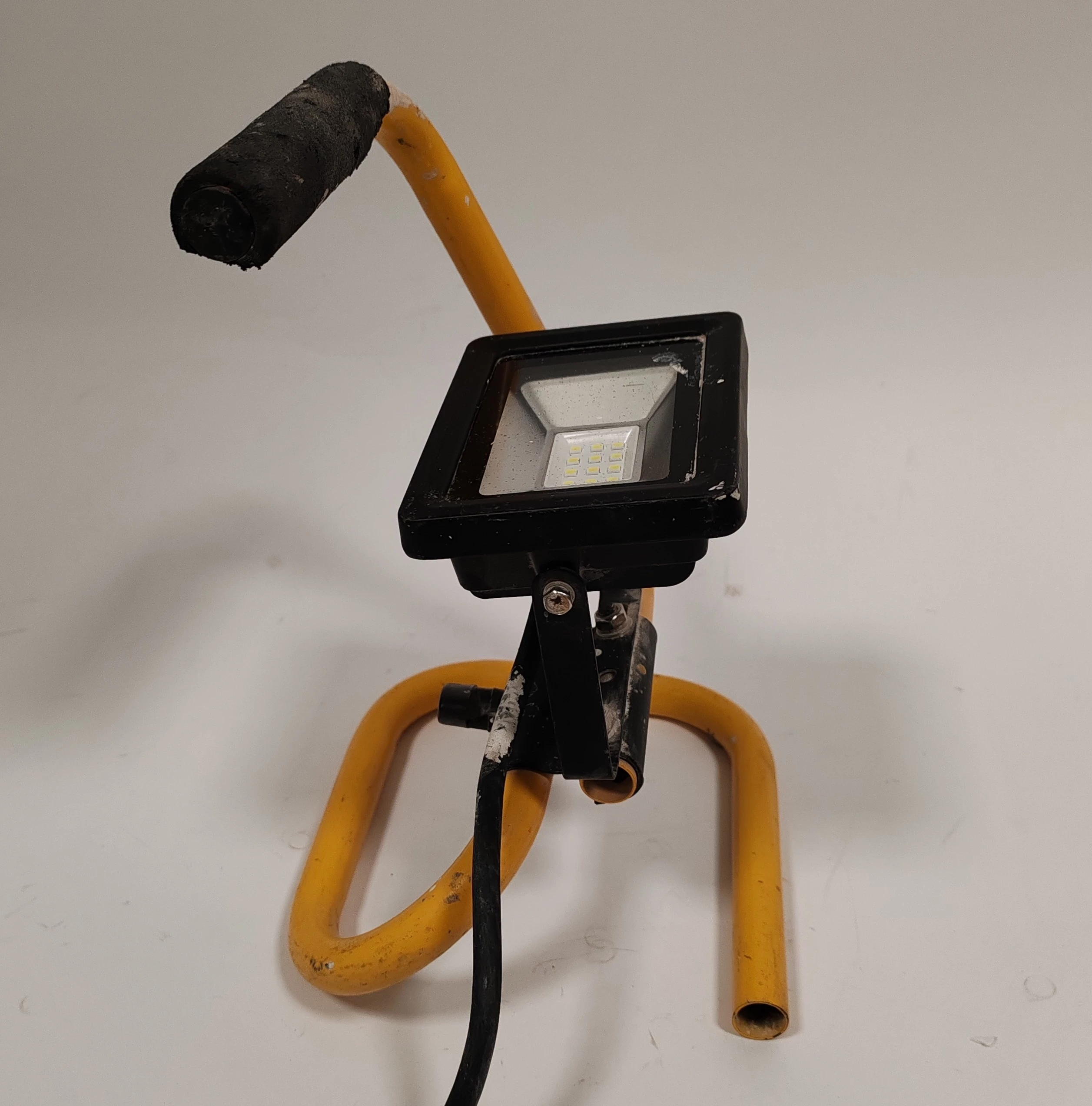 lampa-warsztatowa-dedra-l1060-1-10w-temperatura-barwowa-6500