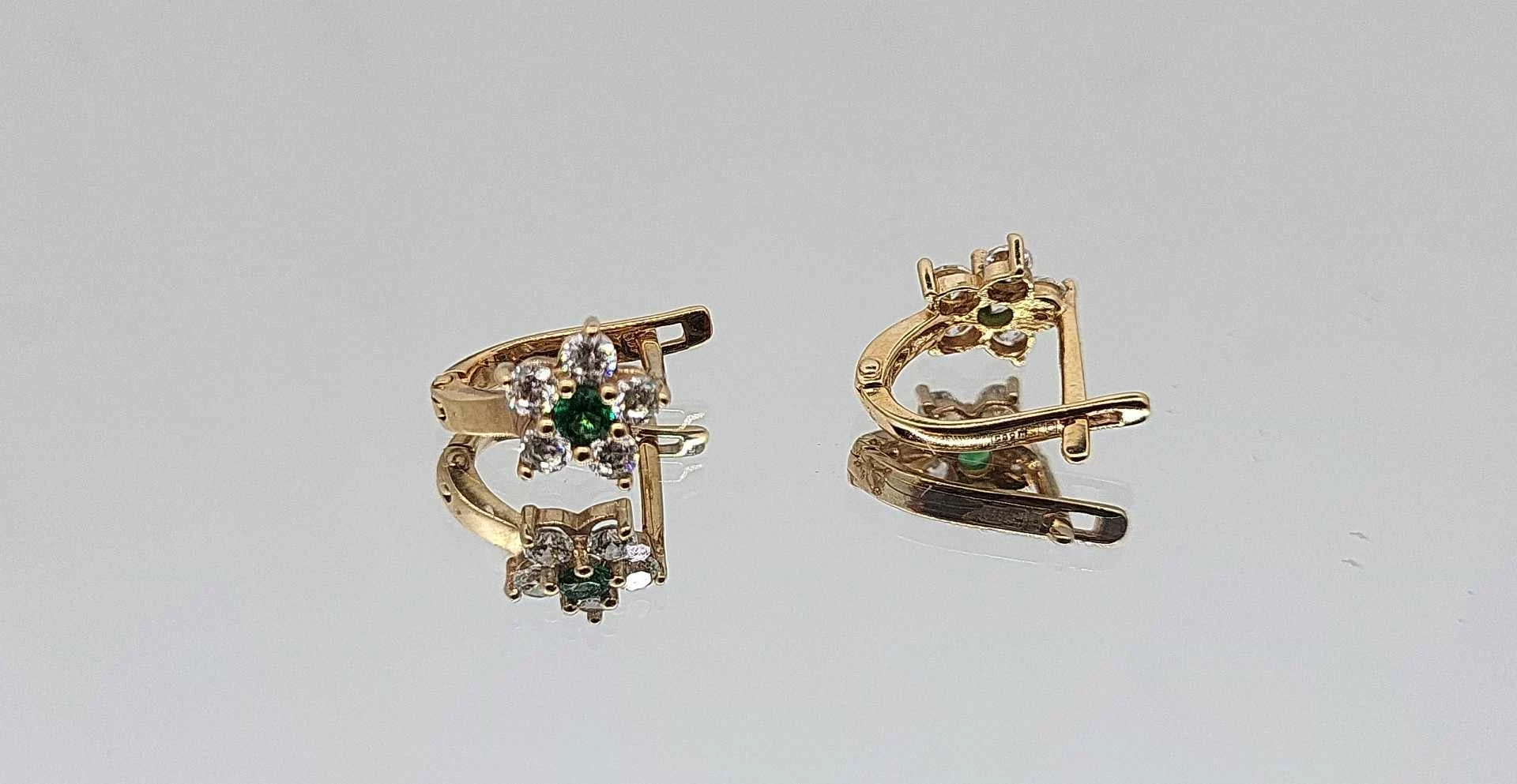 piekne-delikatne-kolczyki-kod-producenta-1234