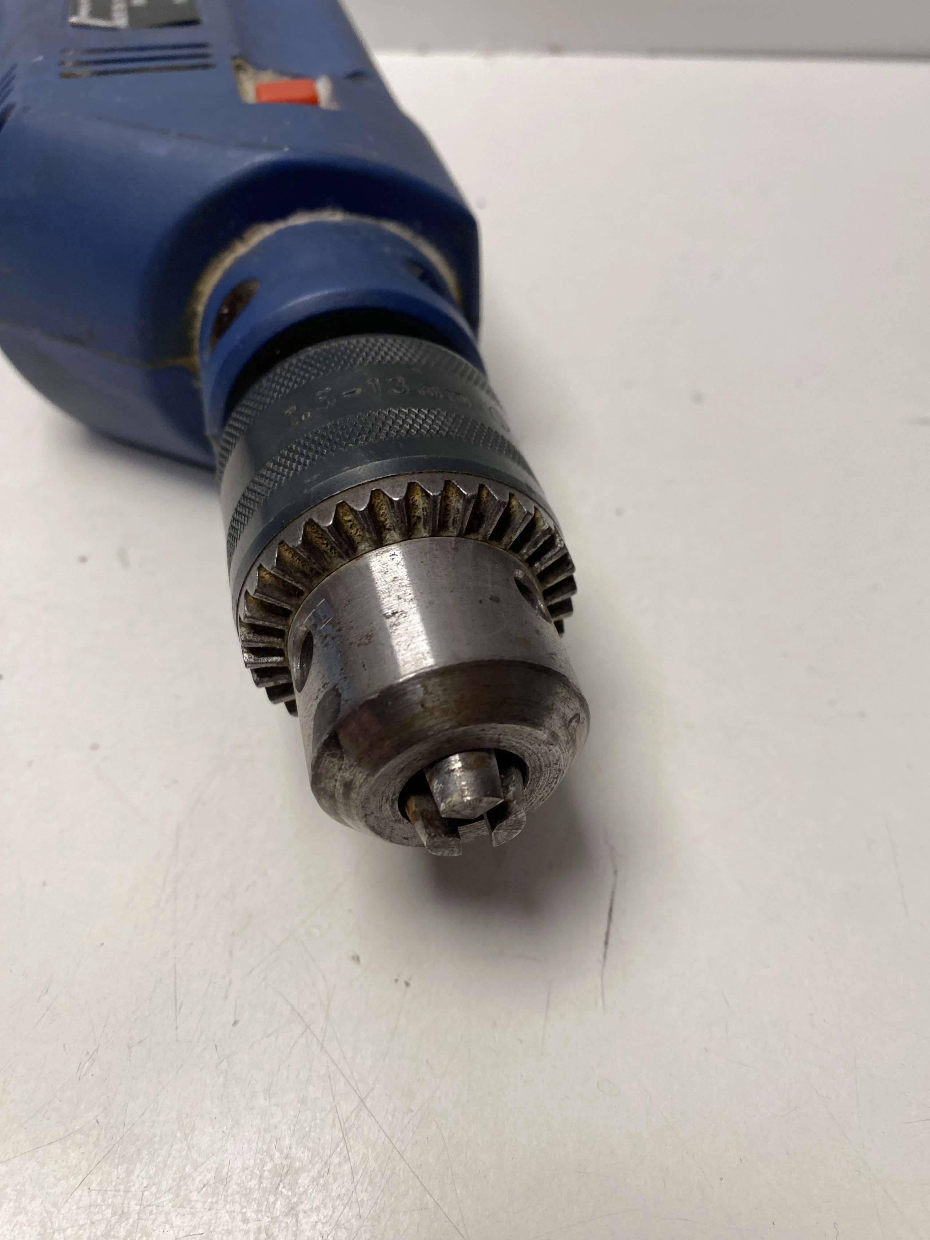 wiertarka-agojama-550w-waga-wiertarki-100