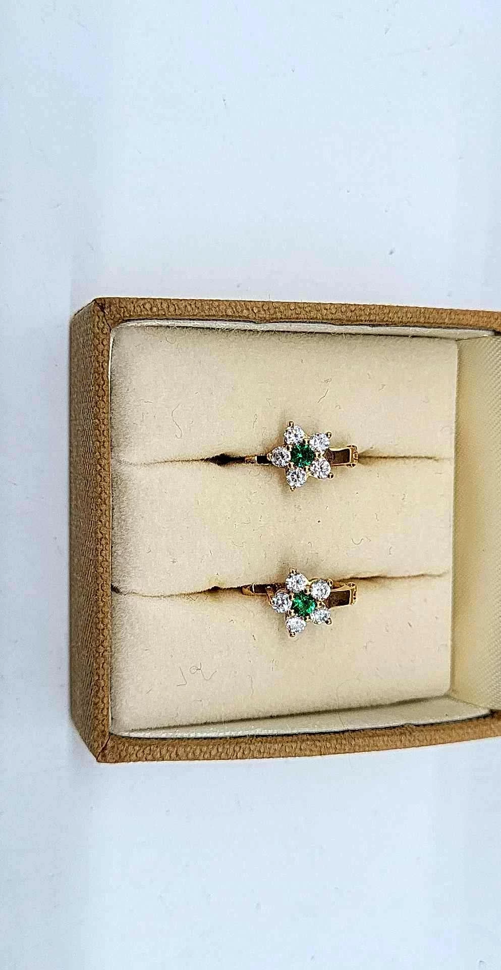 piekne-delikatne-kolczyki-stan-11323-2