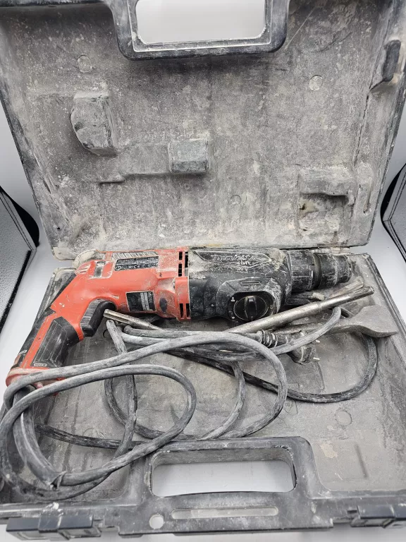 MŁOTOWIERTARKA MAKITA M8701