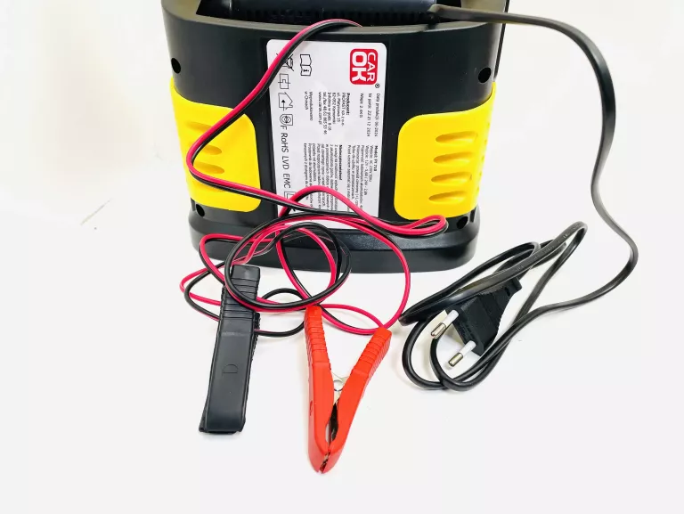 PROSTOWNIK CAR OK 12V/24V 8A