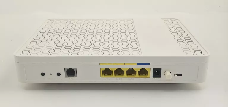 ROUTER HALNY HL-4GXV-F KOMPLET