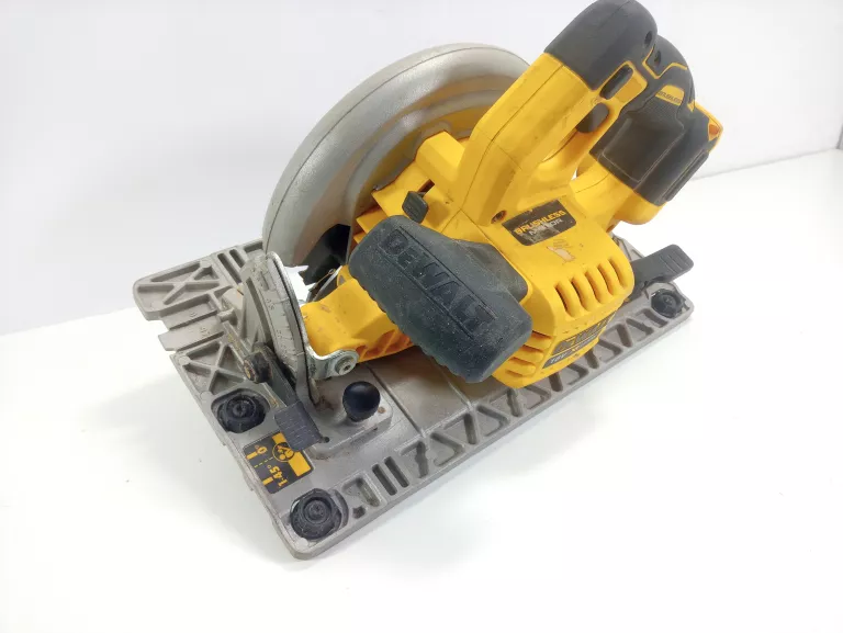 PILARKA TARCZOWA DEWALT DCS572 TYPE 1 + AKU DEWALT 5.0AH 18V + WALIZKA