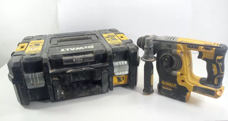 MŁOTOWIERTARKA DEWALT DCH273 + WALIZKA