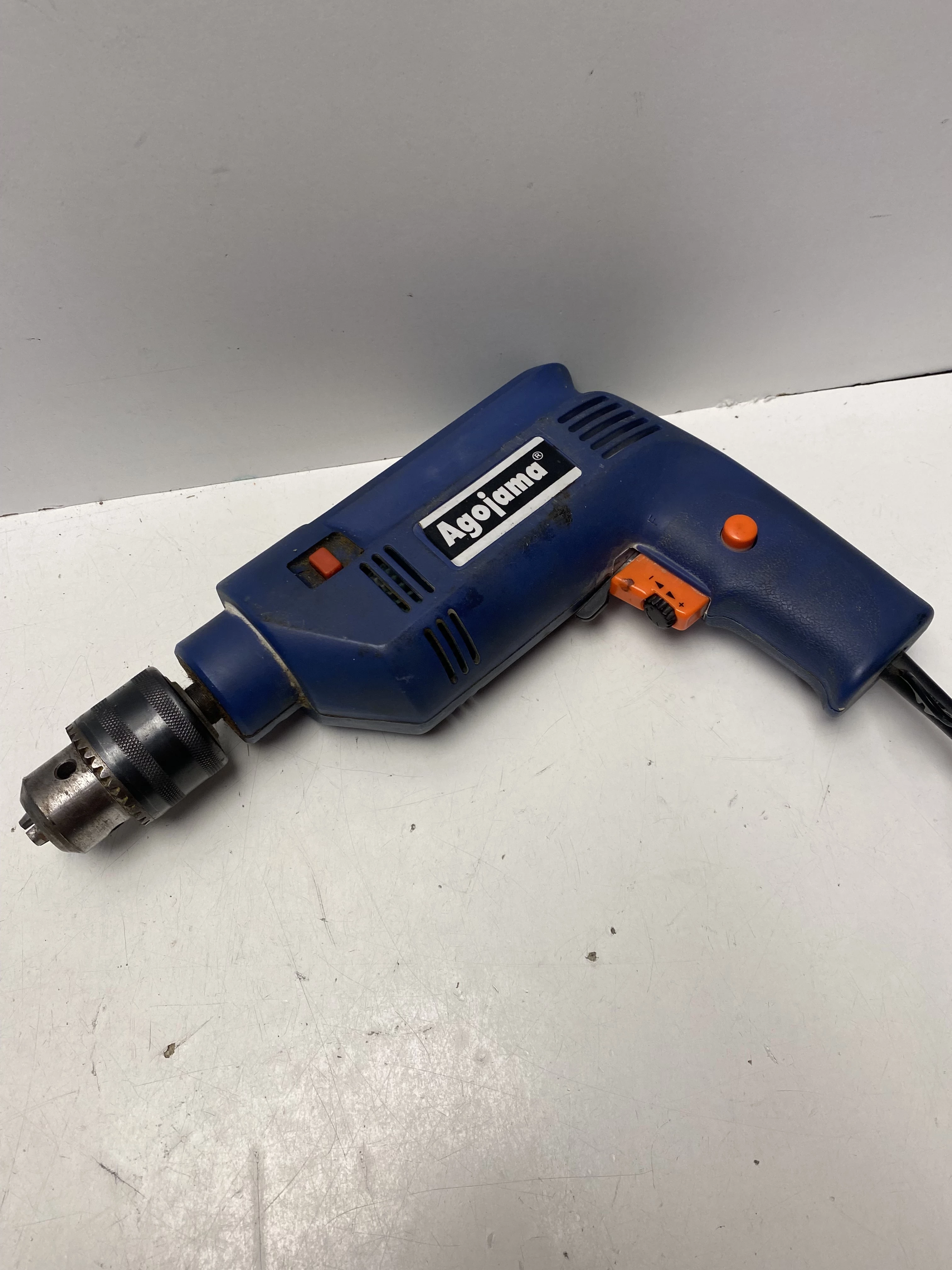 wiertarka-agojama-550w-osiedle-teatralne-3u15-krakow