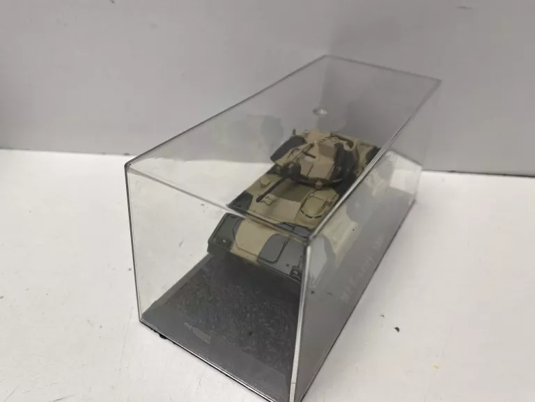MODEL CZOŁG M2 BRADLEY - 1991