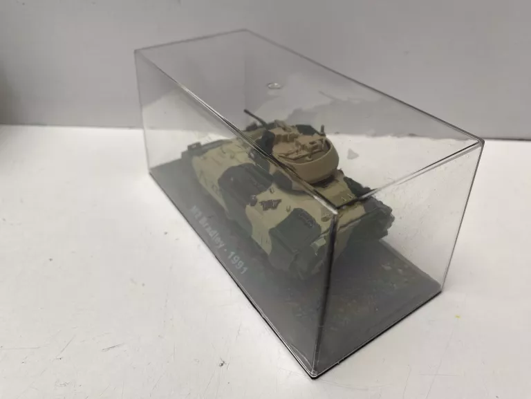 MODEL CZOŁG M2 BRADLEY - 1991