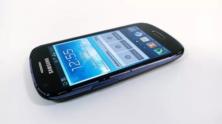 TELEFON SAMSUNG S3 MINI (GT-I8190N)